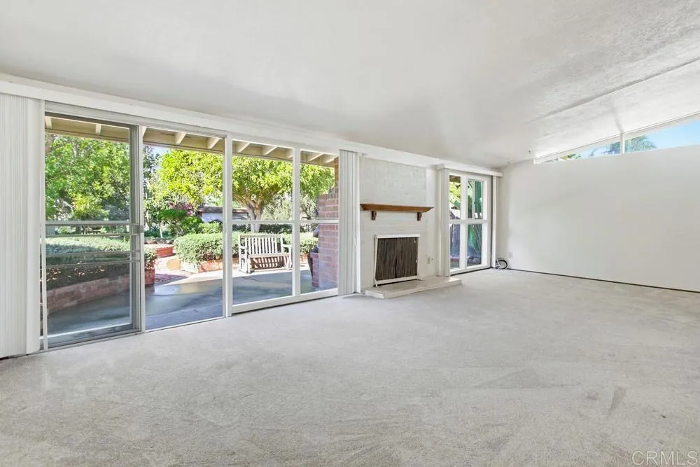 https://cdn.realtyfeed.com/cdn/127/306641226/6f7c20d16742fdd1e3a17cd364b822e5.webp