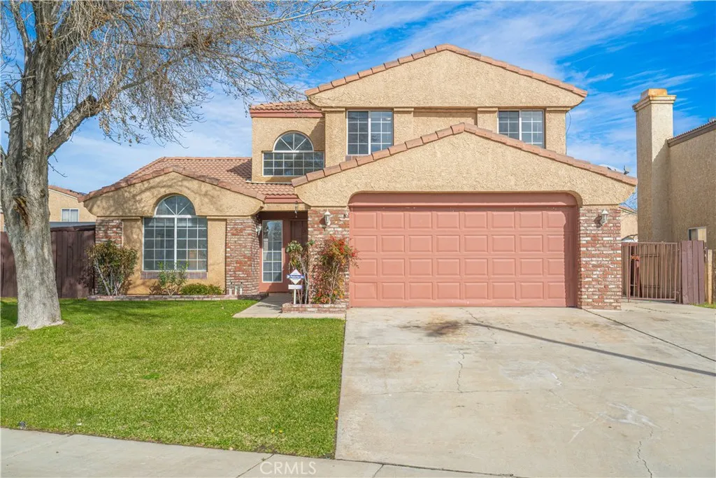 Lancaster, CA 93535