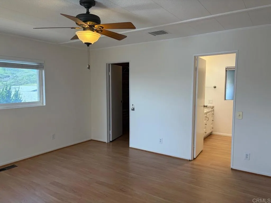 https://cdn.realtyfeed.com/cdn/127/306641347/85ff564350630e4d7afb16b62d36fa30.webp