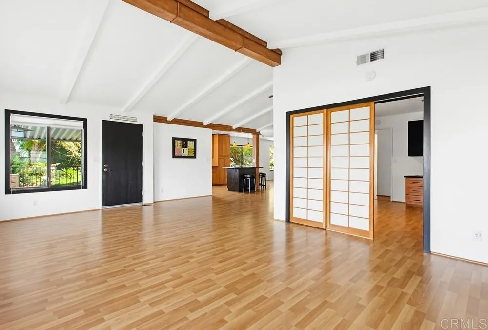 https://cdn.realtyfeed.com/cdn/127/306641354/c6b1e8f7d7933947a408c4dbb1b43102.webp