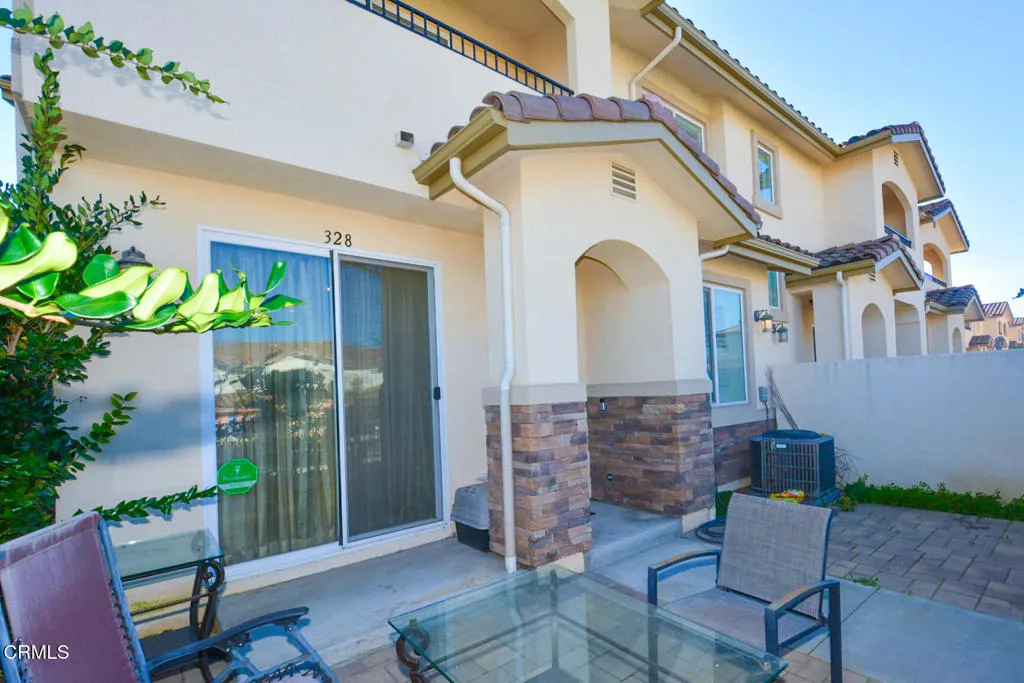 328 Newbury Vista Lane, Thousand Oaks, CA 91320 - Main photo, Thousand Oaks, CA