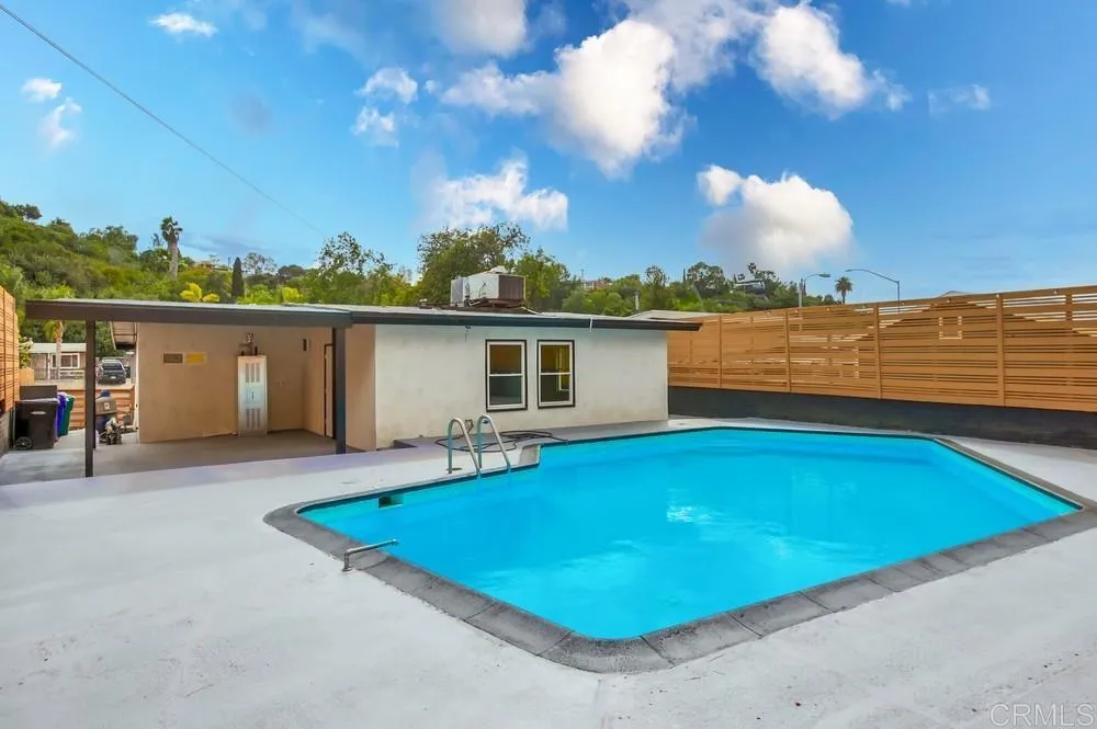 https://cdn.realtyfeed.com/cdn/127/306641483/b6272ba16773f36865ee3581f7a3fd5e.webp