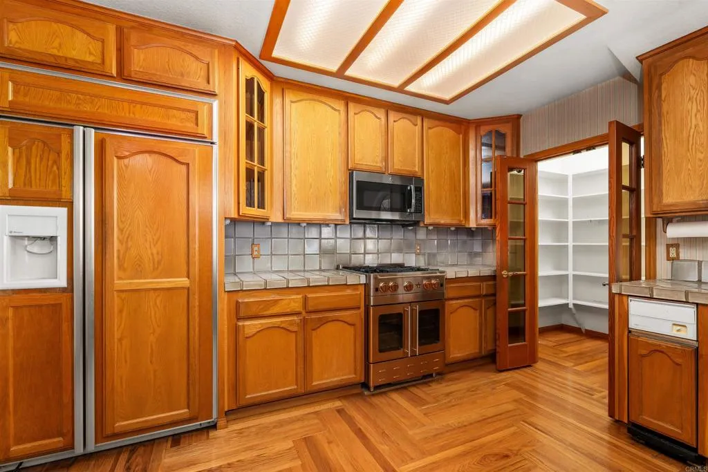 https://cdn.realtyfeed.com/cdn/127/306641522/996ce27f835a01971620ca1cda9e7f3c.webp
