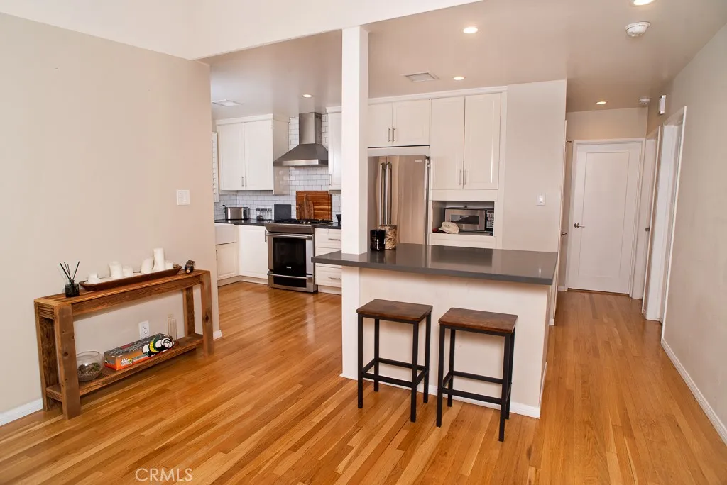 6458 Hanna Ave, Woodland Hills, CA 91303 - Photo 5 of 15, Woodland Hills, CA