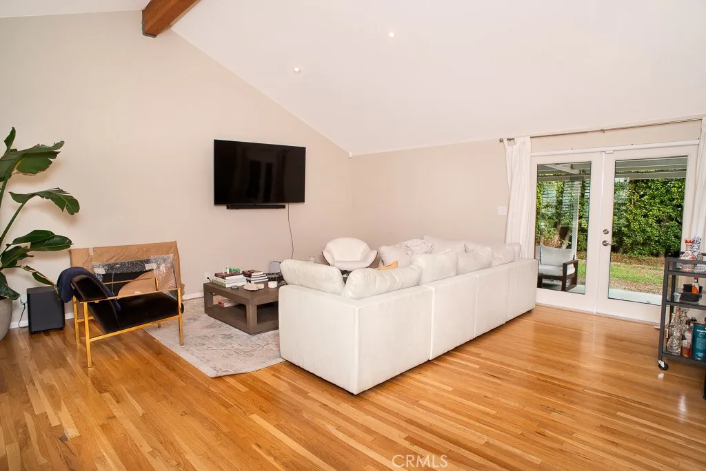 6458 Hanna Ave, Woodland Hills, CA 91303 - Photo 4 of 15, Woodland Hills, CA