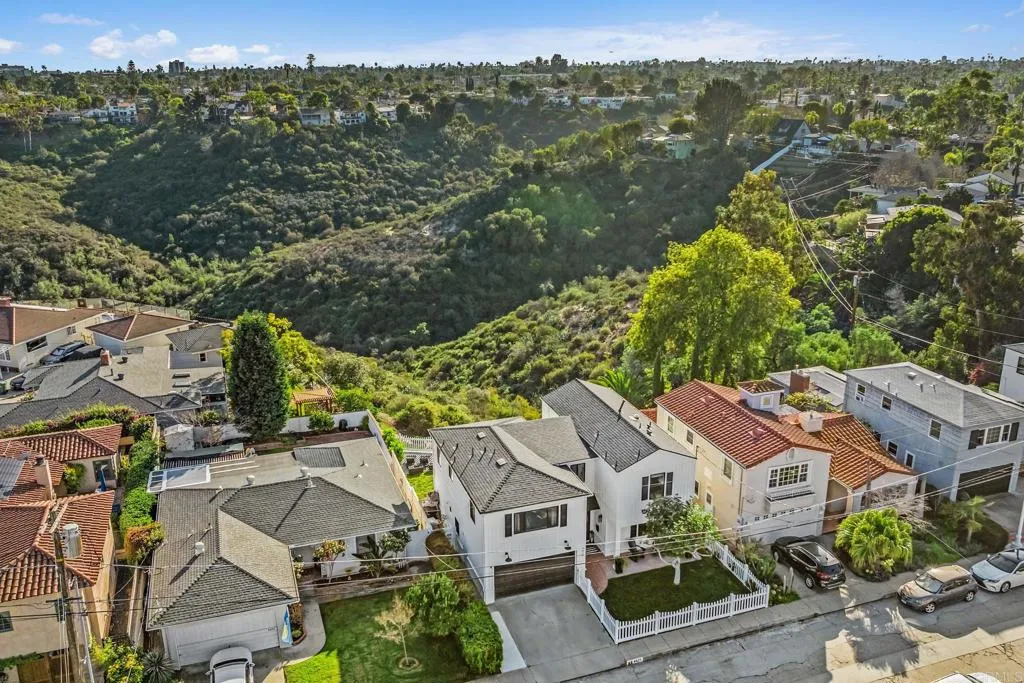https://cdn.realtyfeed.com/cdn/127/306641576/38339295a5a1ef88ac7aba4453ac7306.webp