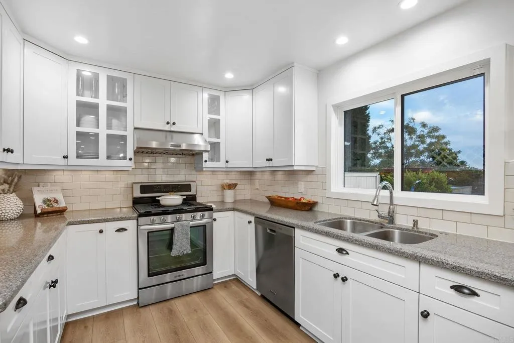 https://cdn.realtyfeed.com/cdn/127/306641576/9453bf96a0aeab9163017e8055588bd9.webp