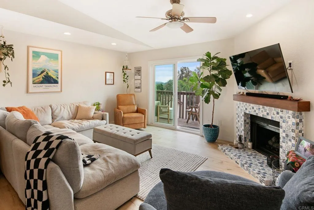 Photo #2: PTP2601105 Listing: Photo #2