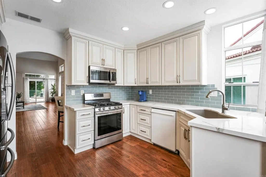 https://cdn.realtyfeed.com/cdn/127/306641724/a44ec8d8344965b2ad021726c0043943.webp
