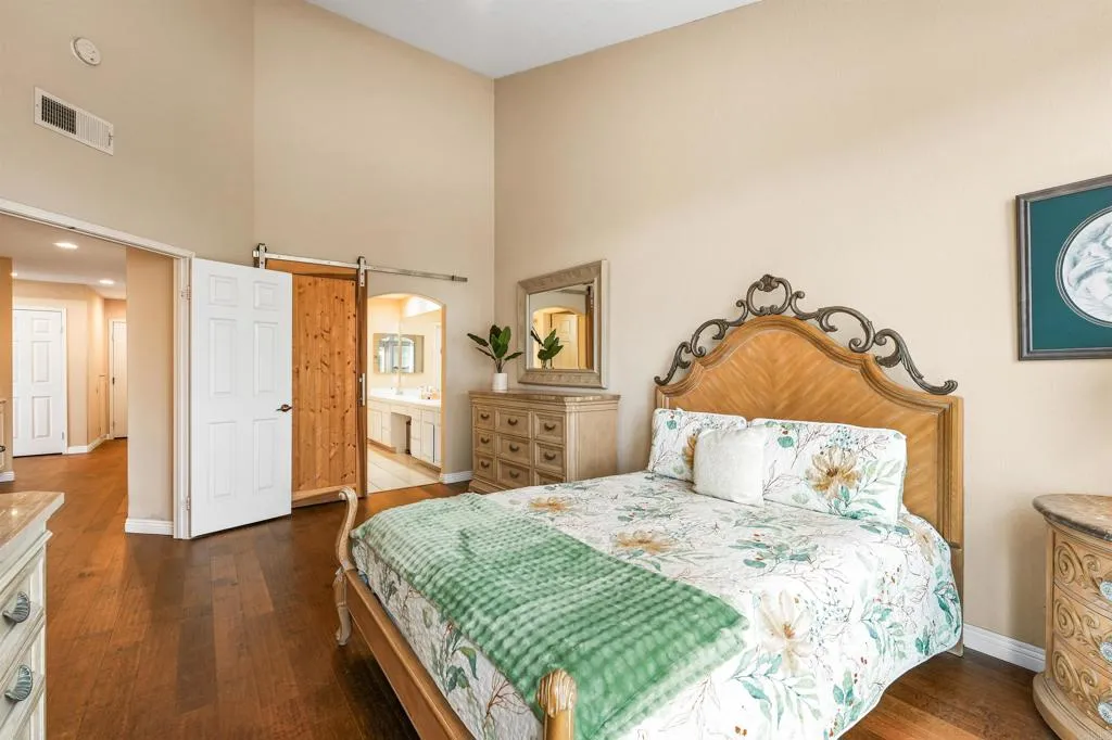 https://cdn.realtyfeed.com/cdn/127/306641724/b32382150e0542c57e787de420b659f1.webp