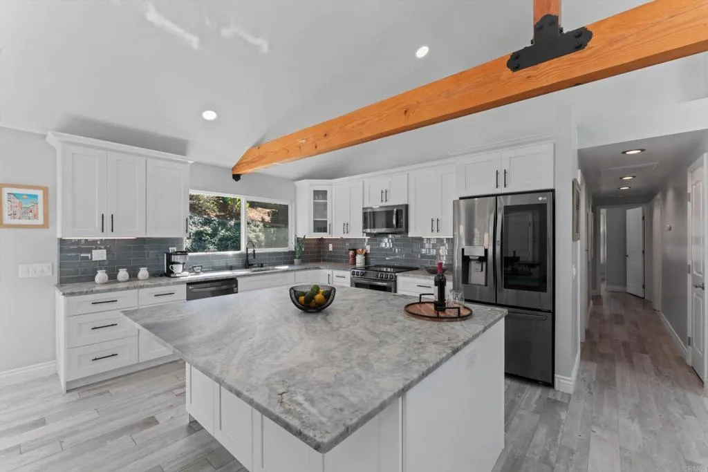 https://cdn.realtyfeed.com/cdn/127/306641743/47c0ba266c0f394157498dfb4d1dd7ac.webp