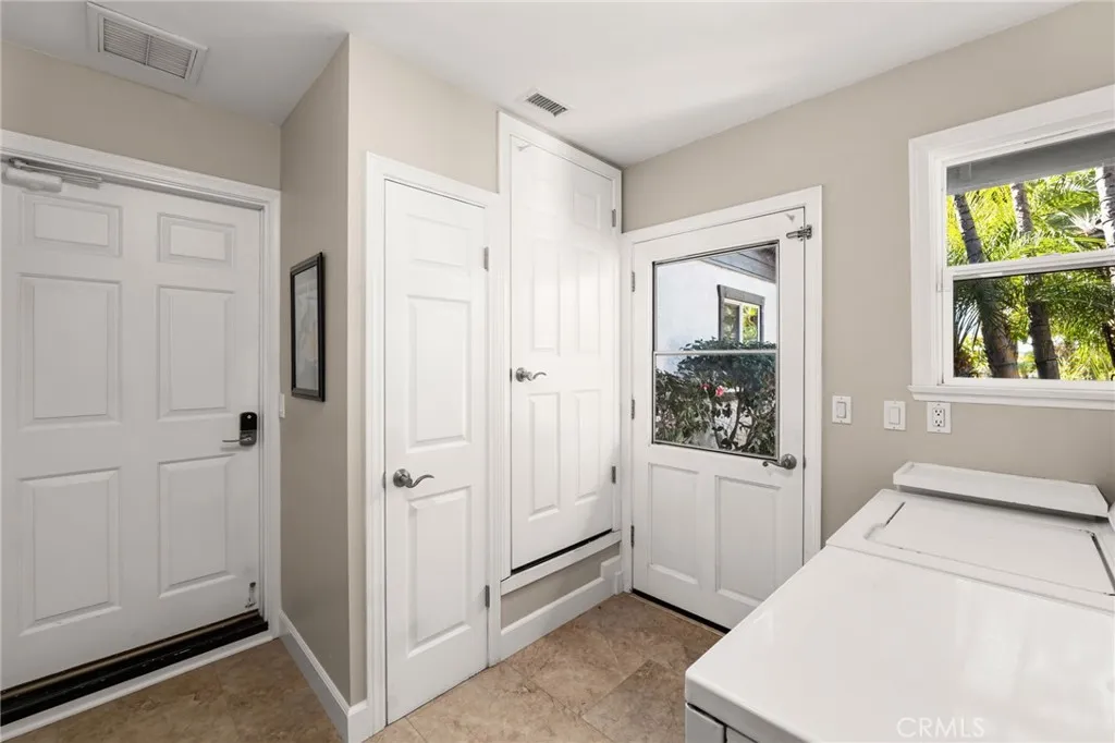 https://cdn.realtyfeed.com/cdn/127/306641788/69216d7edd68cba8853d1c9f5dfd39ea.webp
