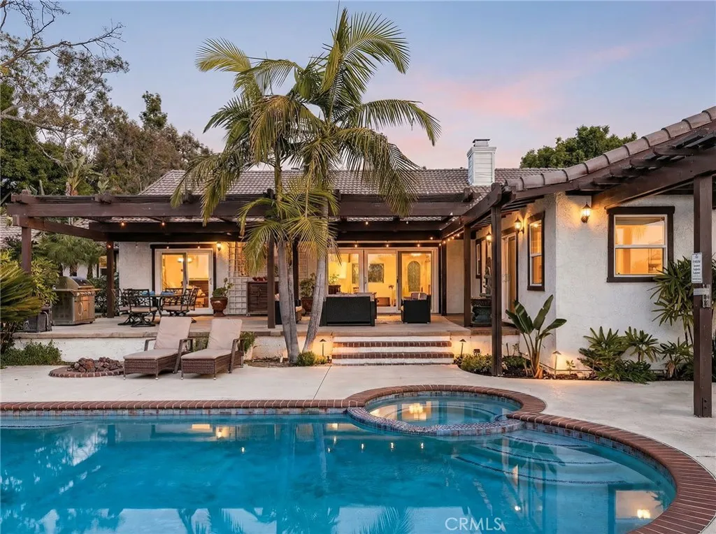 https://cdn.realtyfeed.com/cdn/127/306641788/840518b75db9e04e63dbbd7fcae0eccf.webp