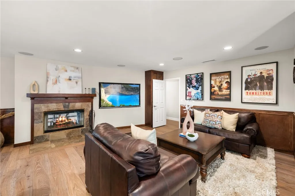 https://cdn.realtyfeed.com/cdn/127/306641788/9b1c01998d42cad93369a5c93dfd5566.webp
