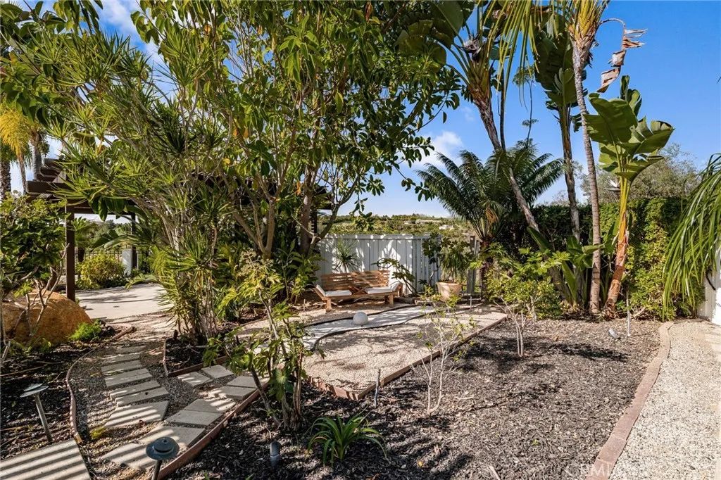 https://cdn.realtyfeed.com/cdn/127/306641788/aa1acb9c6ead3037e7e3753a1affc0d5.webp