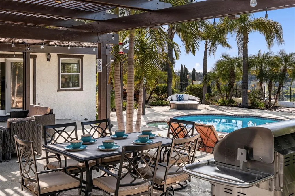 https://cdn.realtyfeed.com/cdn/127/306641788/b250caa5209d15bf7e94c54f90299928.webp