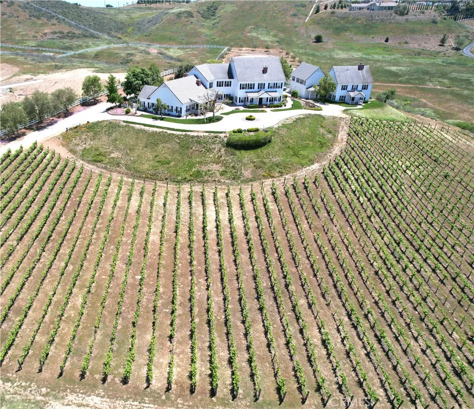 36475 Avenida La Cresta