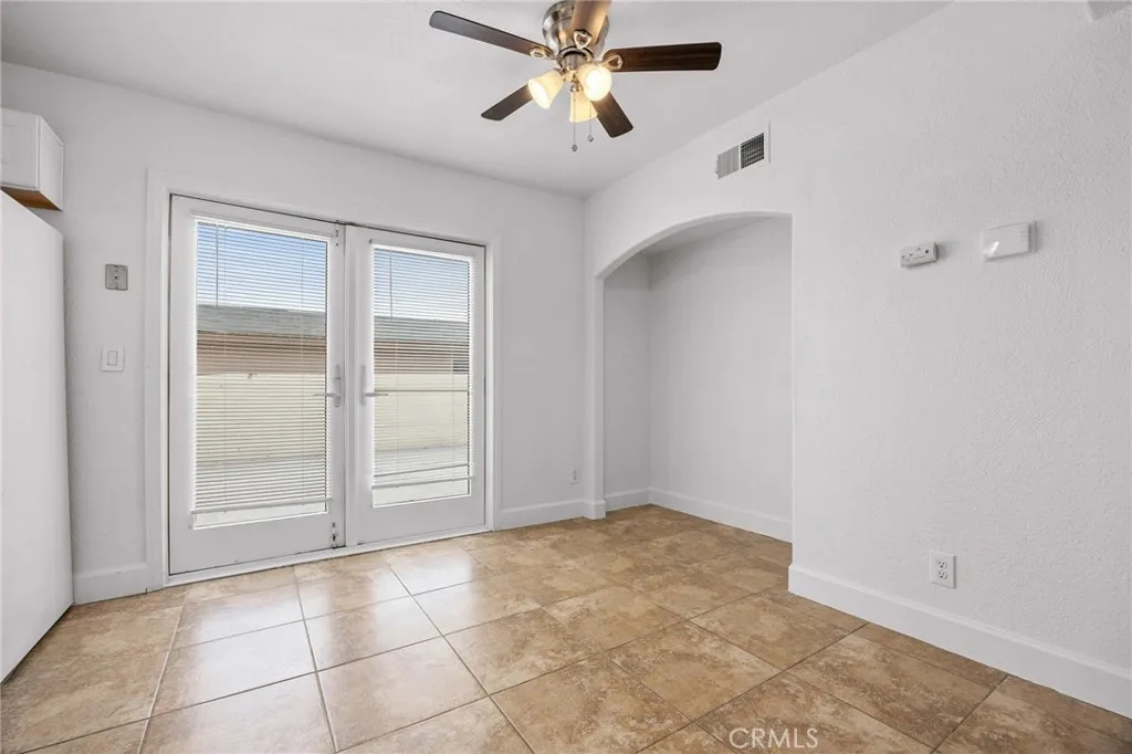 https://cdn.realtyfeed.com/cdn/127/306641809/ebc6a51e666749ed4c67348e8c0bec05.webp