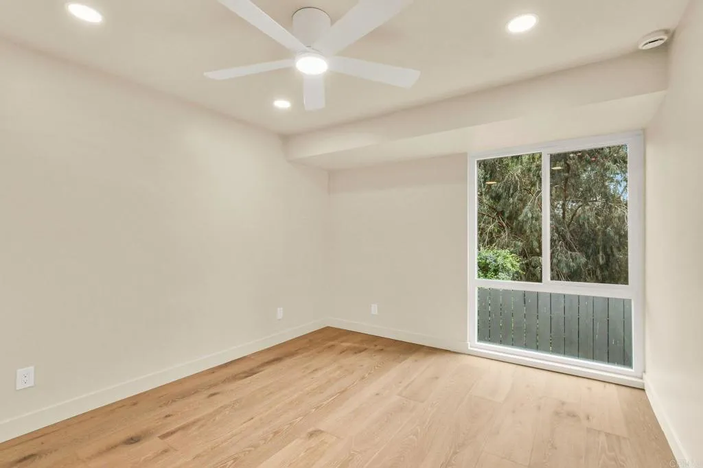 https://cdn.realtyfeed.com/cdn/127/306641818/0c0447b2cadc395220dd1a5de7c1a9e7.webp