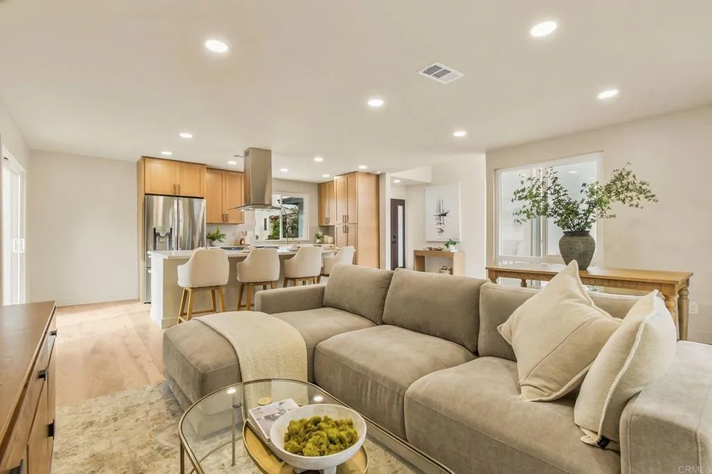 https://cdn.realtyfeed.com/cdn/127/306641818/dd9f860d9db689bff339fd0c0cb3ac87.webp