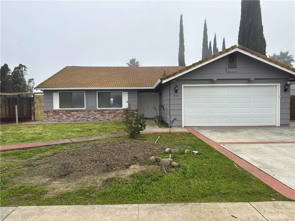 766 Meadowlark Avenue
