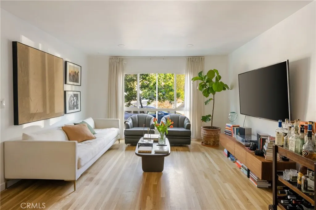 6400 Primrose Unit 21, Los Angeles, CA 90068 - Photo 3 of 16, Los Angeles, CA