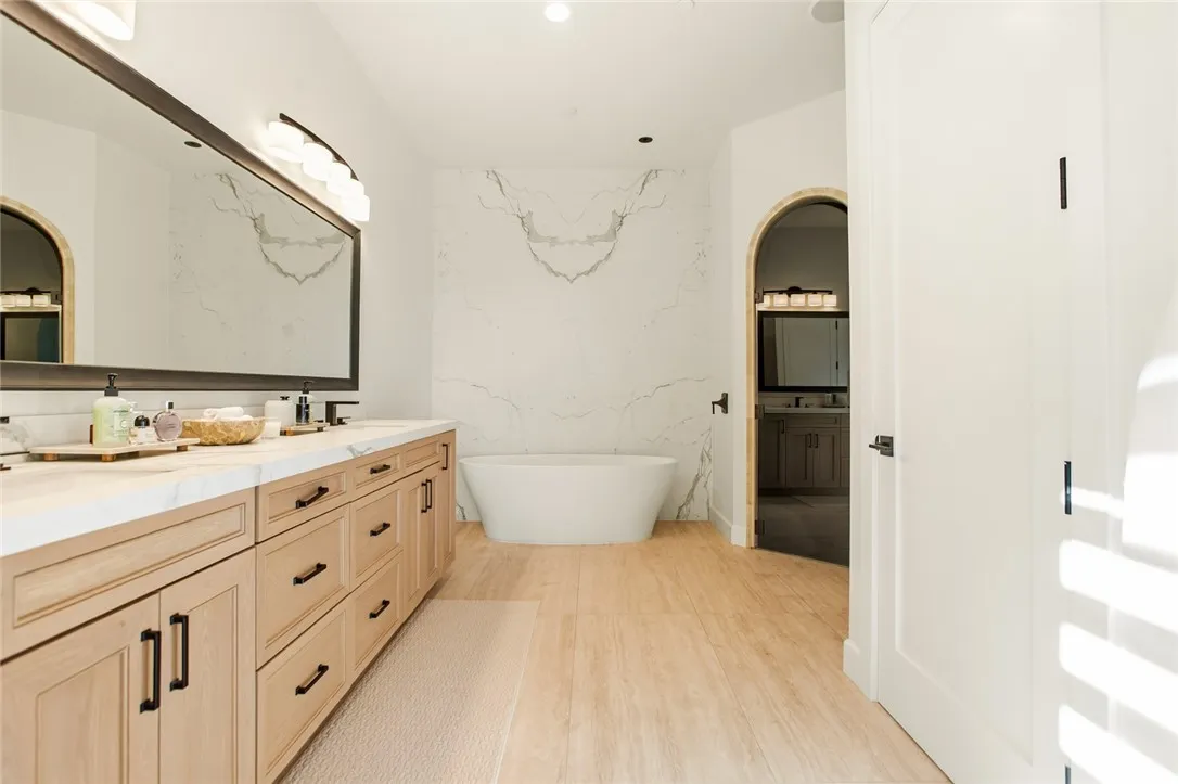 2499 Sierra, Upland, CA, 91784