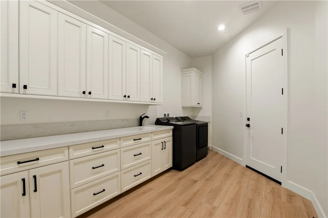 2499 Sierra, Upland, CA, 91784