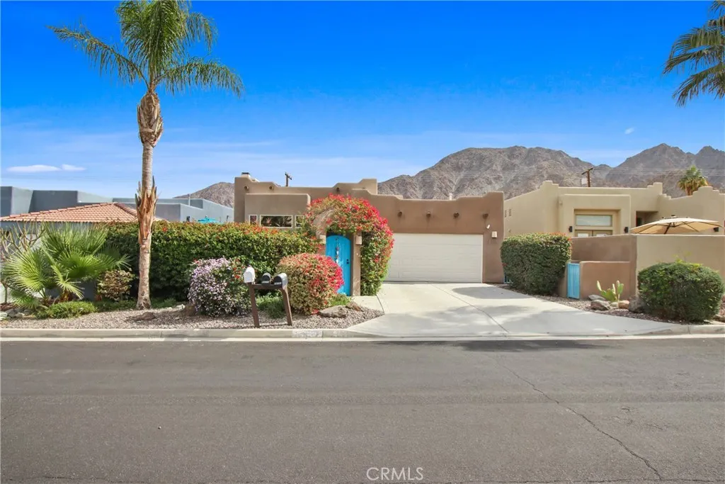 54620 Avenida Obregon