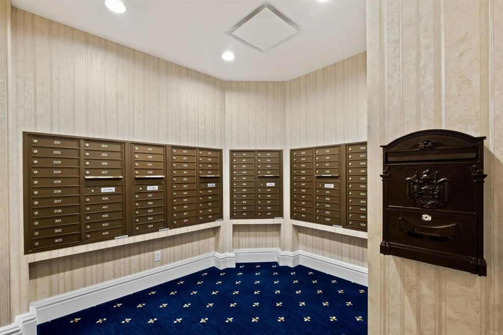 https://cdn.realtyfeed.com/cdn/127/306642031/5c6a504c9558d66f623393f5c2244dcb.webp