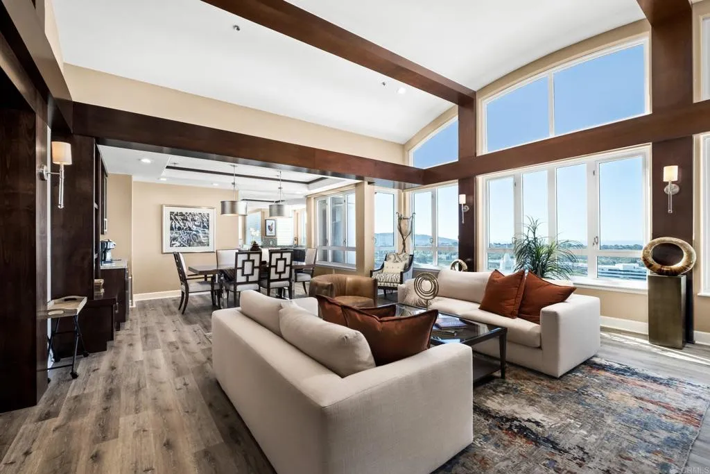 https://cdn.realtyfeed.com/cdn/127/306642031/94b26962338f6e11d191c9da4c5ce213.webp