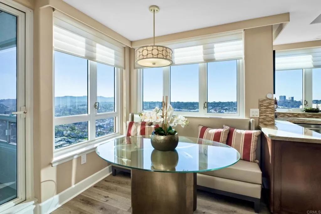 https://cdn.realtyfeed.com/cdn/127/306642031/9aefcf050662c67baa44227f4c44d585.webp