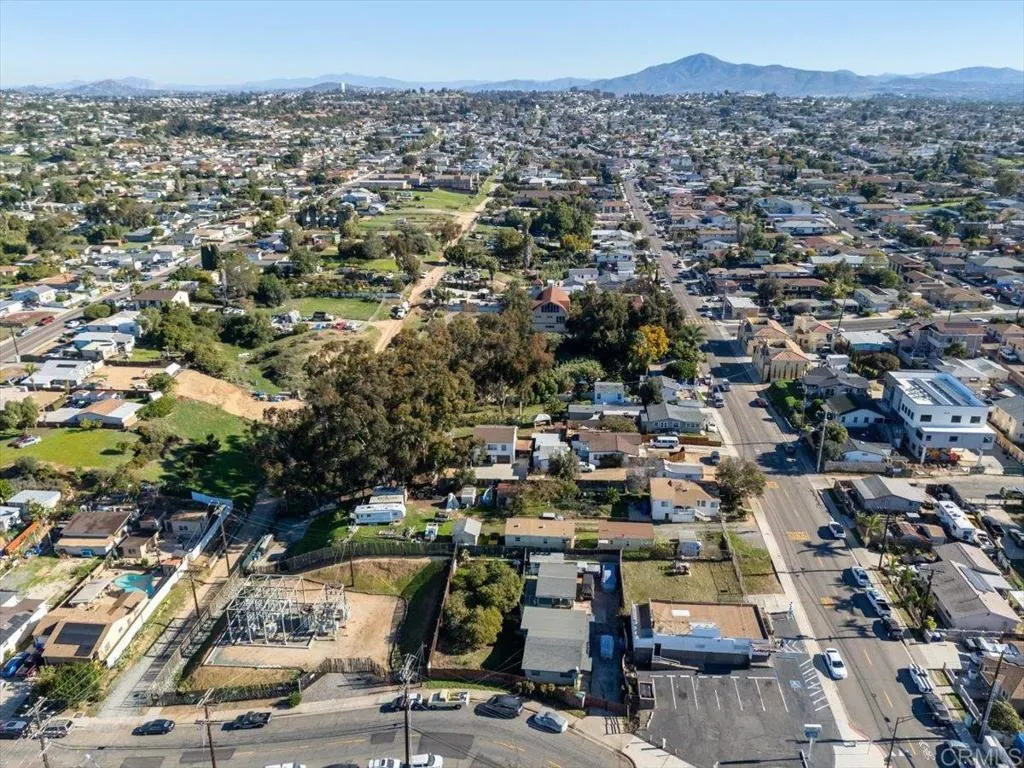 https://cdn.realtyfeed.com/cdn/127/306642033/35651ed8b34447466374c1d9db3f5180.webp