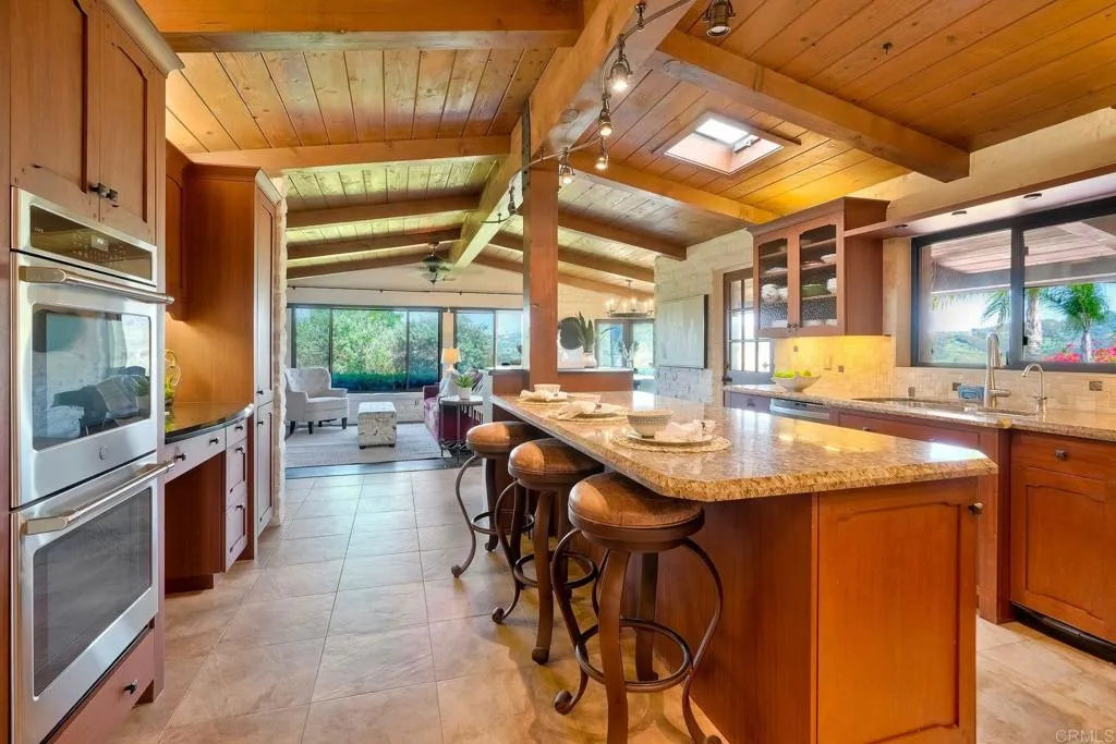 https://cdn.realtyfeed.com/cdn/127/306642034/45999d7f48204bf13537c3556b8e0461.webp