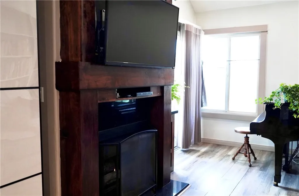 1100 Newport Avenue Unit 403