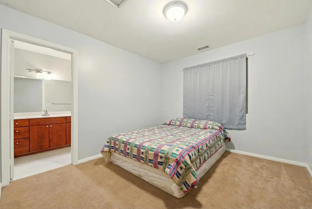 https://cdn.realtyfeed.com/cdn/127/306642051/89369438dc3476ff2c5daa640afb9f9a.webp