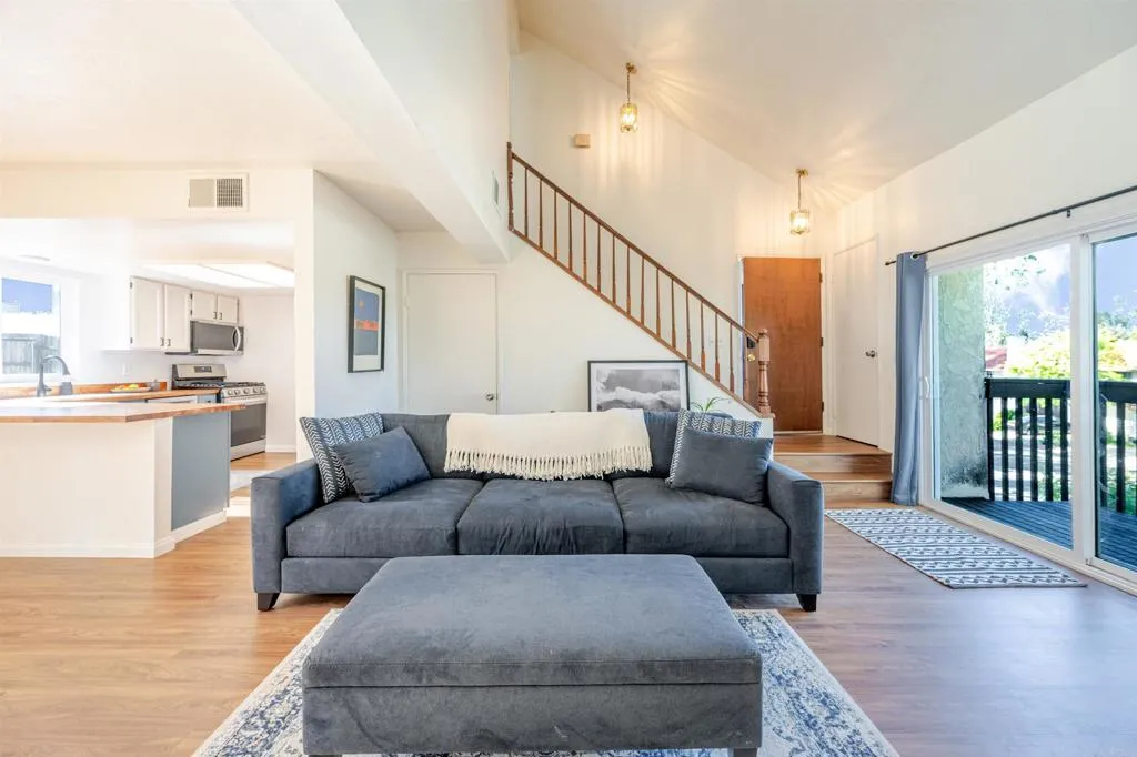 https://cdn.realtyfeed.com/cdn/127/306642131/61af38173182a84e8a6acb806737a267.webp
