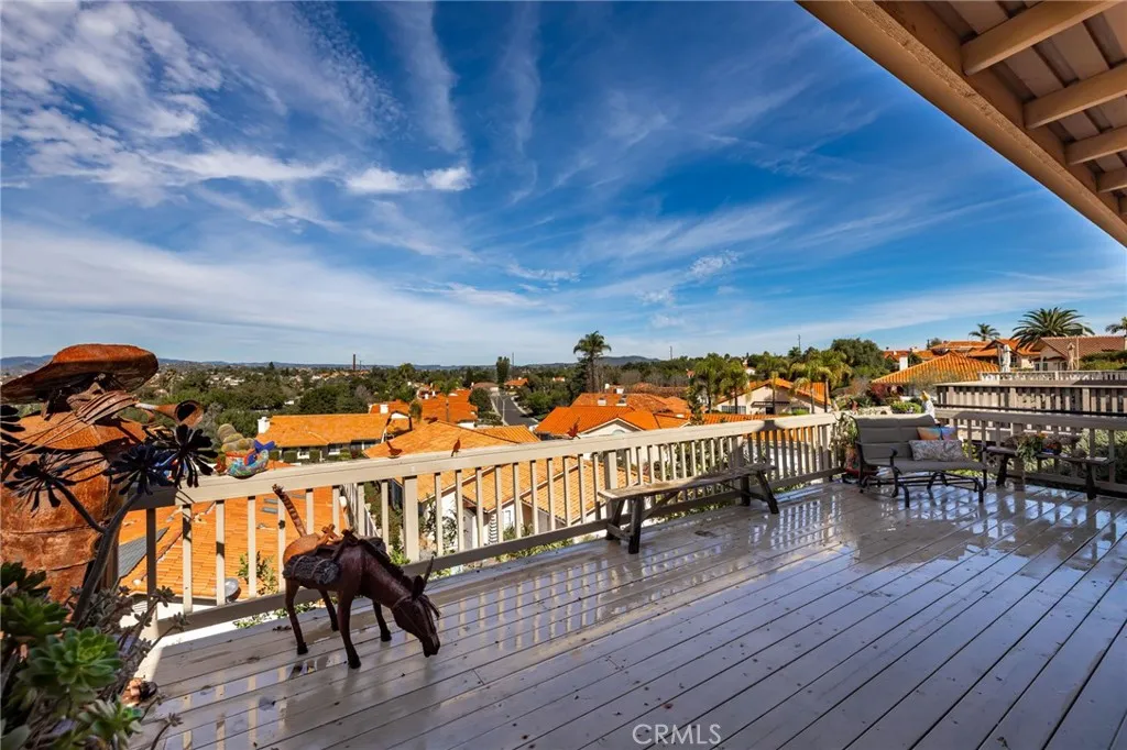 https://cdn.realtyfeed.com/cdn/127/306642132/ce9b9953ff2f9d57aed432803b24e895.webp