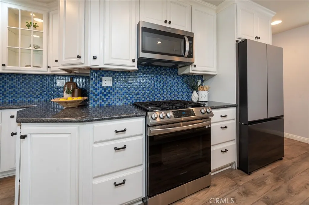 https://cdn.realtyfeed.com/cdn/127/306642140/3fab8349ca44209ca45177328378b8cf.webp