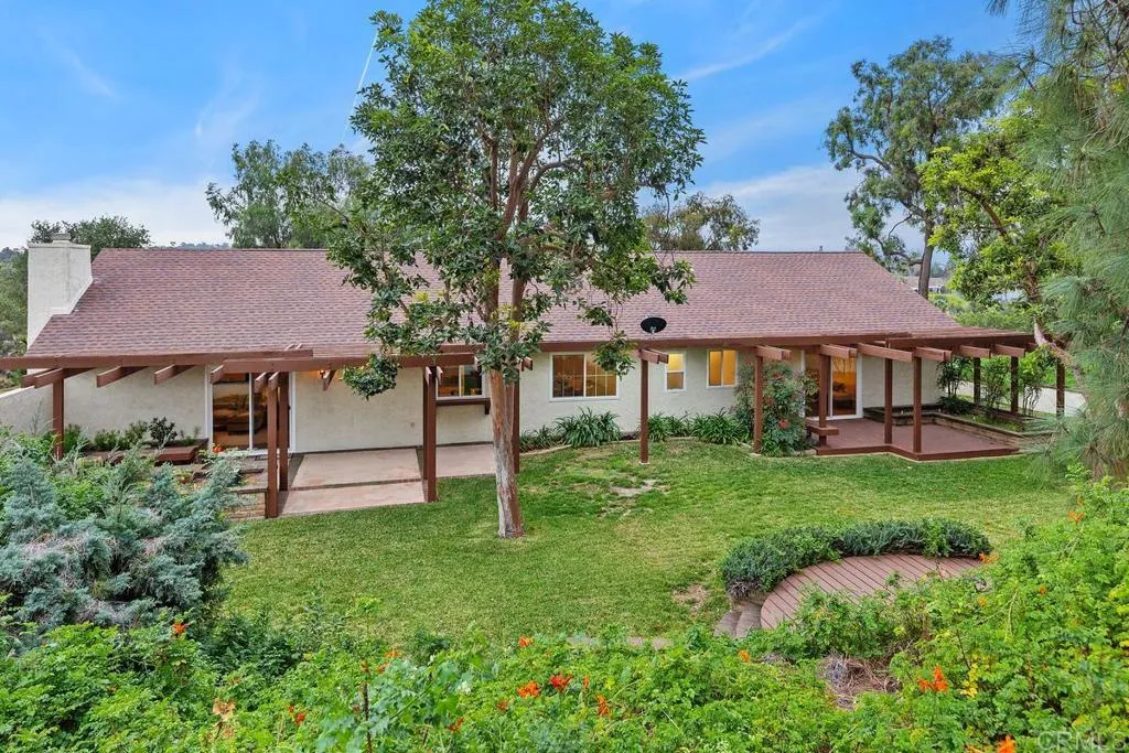 https://cdn.realtyfeed.com/cdn/127/306642165/1193805f8fdadeb281ce40ac09f39500.webp