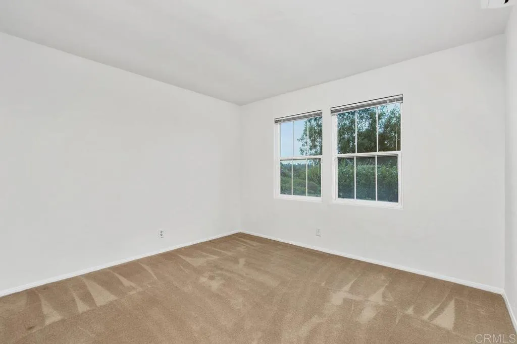 https://cdn.realtyfeed.com/cdn/127/306642165/30d43985855386ad1f19ca3f9acae479.webp