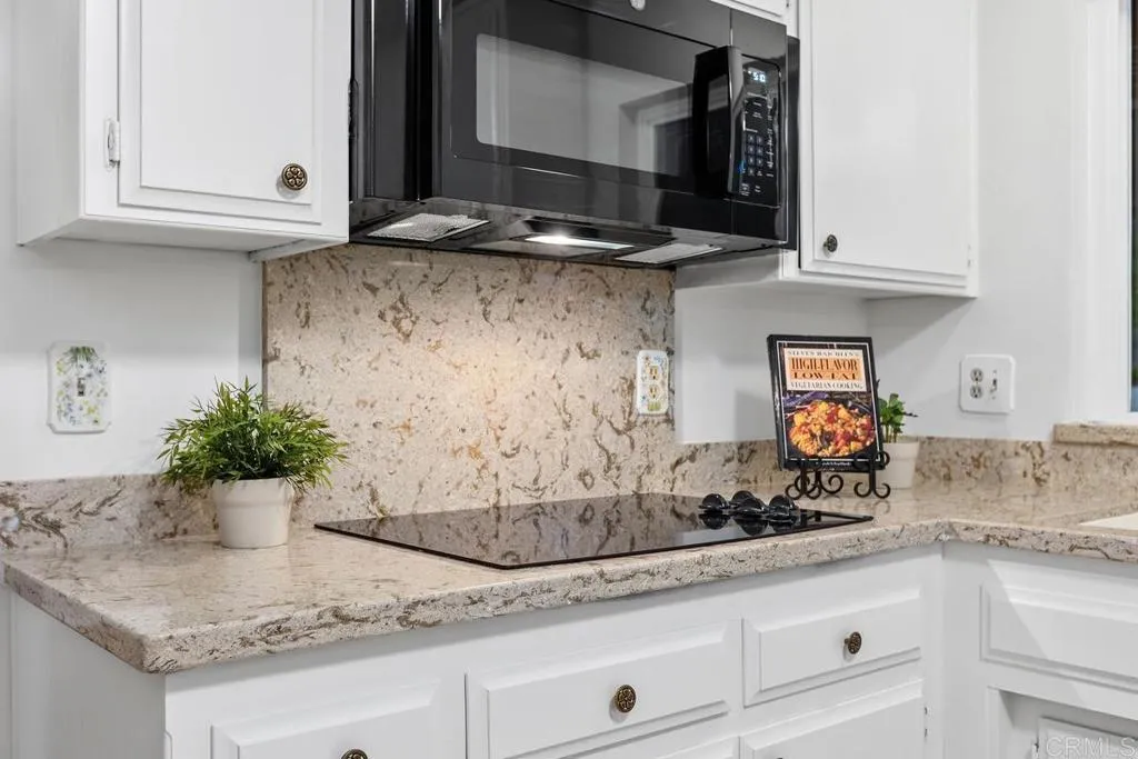 https://cdn.realtyfeed.com/cdn/127/306642165/a1189ab0854c20379f10d59c3ab72459.webp