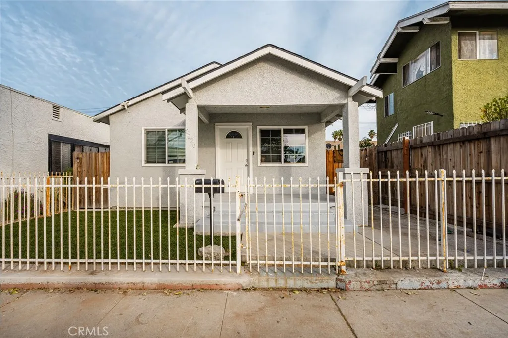 Long Beach, CA 90806