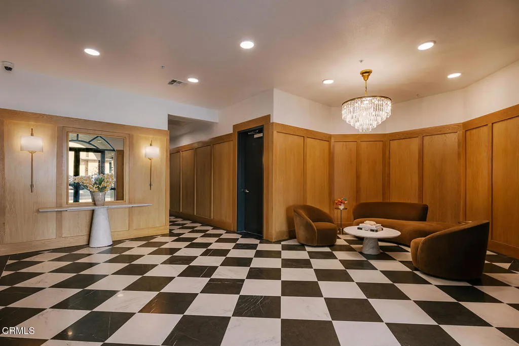 124 W Colorado Street Unit 406, Glendale, CA 91204 - Photo 2 of 43, Glendale, CA
