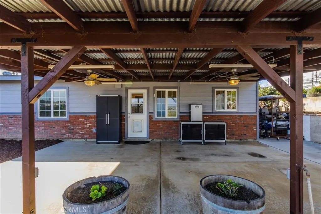 https://cdn.realtyfeed.com/cdn/127/306642260/869012cac5b5756a1b2fe250b1b8bb71.webp
