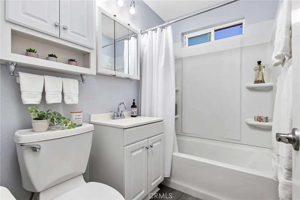 https://cdn.realtyfeed.com/cdn/127/306642260/c5c68425b1d906b6783cd4334a1d7736.webp