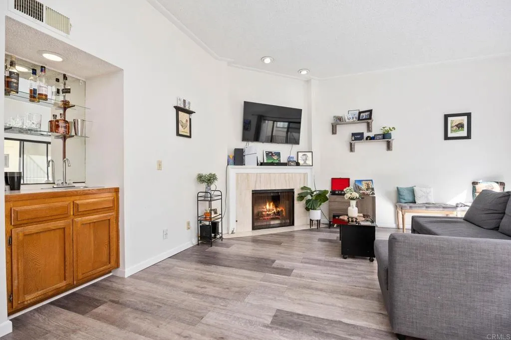 Photo #2: PTP2601134 Listing: Photo #2