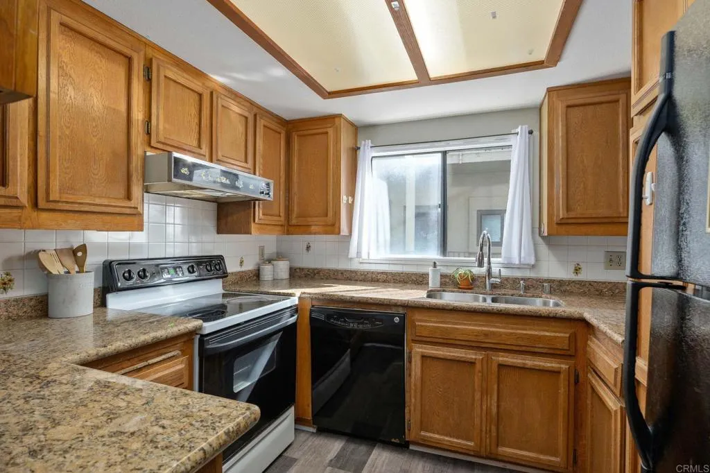Photo #5: PTP2601134 Listing: Photo #5