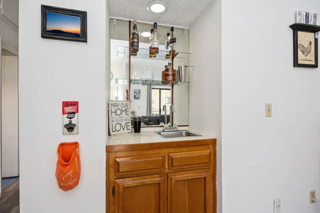 Photo #3: PTP2601134 Listing: Photo #3