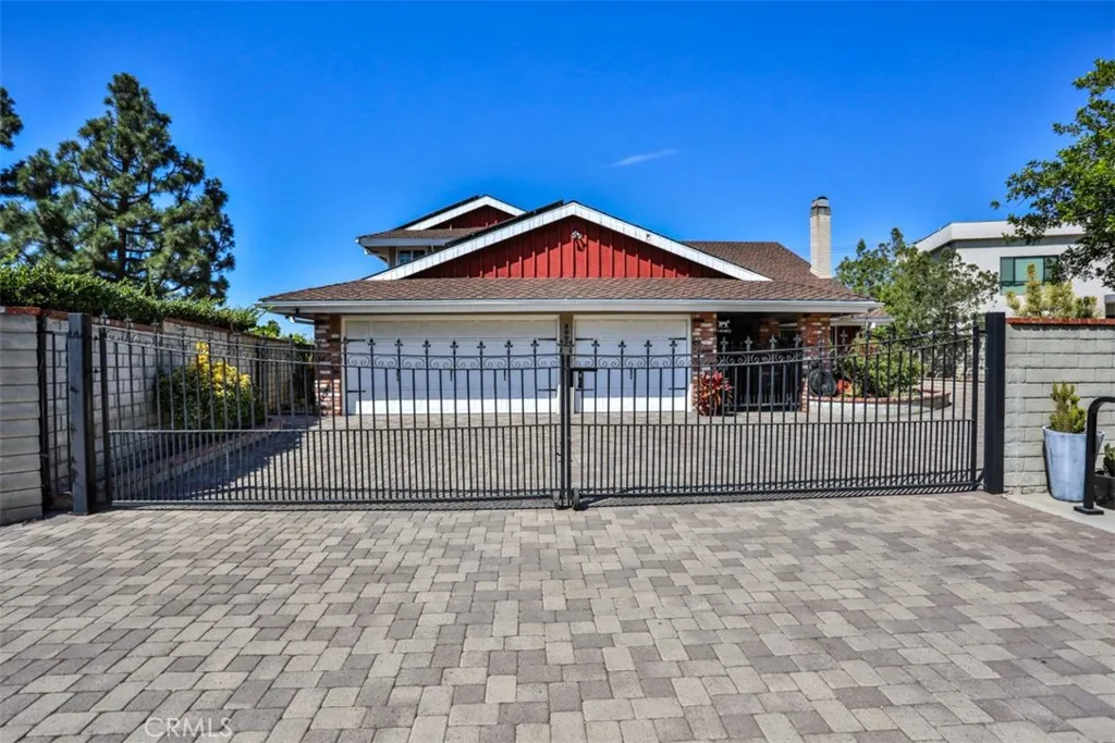 3003 Mesa Verde Drive, Burbank, CA 91504 - Photo 5 of 44, Burbank, CA